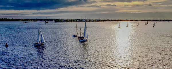 Aerial Aperture Photography
