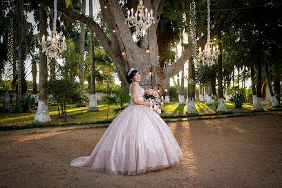 Ariq's Photos & Designs