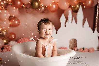 Ashley Jayde Photography - Boise ID Maternity & Boudoir Photography