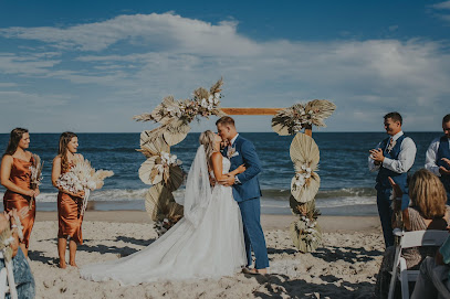BB Wed Events / Barefoot Beach Bride