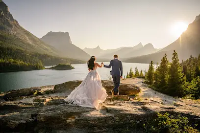 Carrie Ann Photography - Glacier National Park Elopement & Wedding Photographer