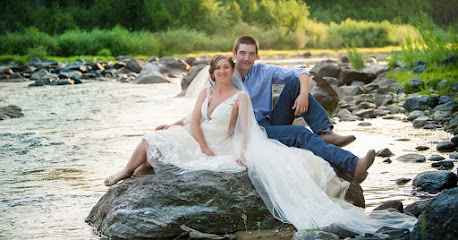Cedar River Weddings & Events