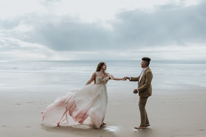 Chelsi McFadden Photography- Mendocino Based Destination Couples and Wedding Photographer