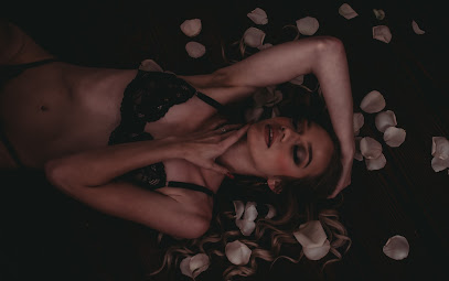 Christina Hernandez Artistry