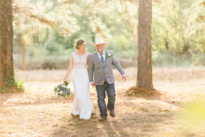 Crimson and Clover Photography
