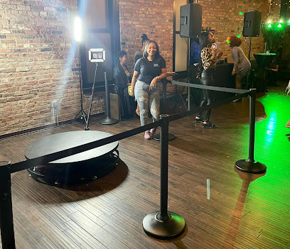 Fun Photo Omaha (360 Photobooth)