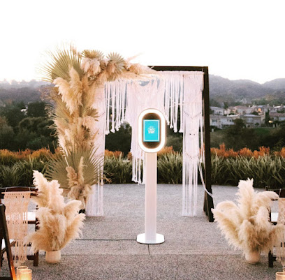 Golden Moments Photo Booth