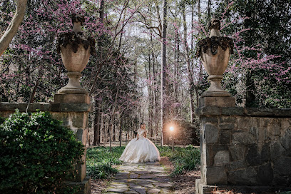 Ismael Lugo Photographer LLC