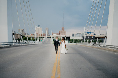 Kaitlyn Luckow Photography | European Elopement Photographer