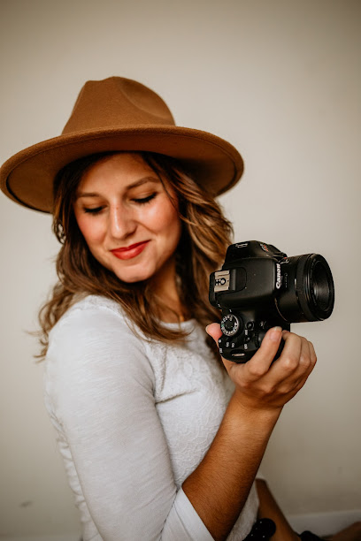 Leah Christina Photography