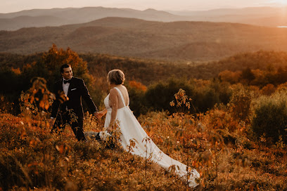 Lexi Foster Photography | Wedding and Elopement Photographer
