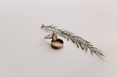 Lost Pine Photo & Film