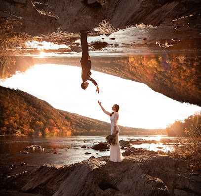 Love & Sol Photography Harpers Ferry Wedding Photographers