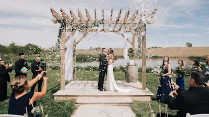 MaktographyMK Kansas Wedding Photographer