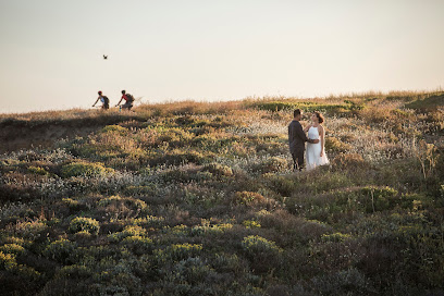 Mama-T Wedding & Family Photography