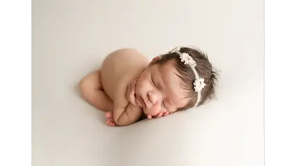 Mariel Hensley Photography - Southern Oregon Maternity and Newborn Photographer