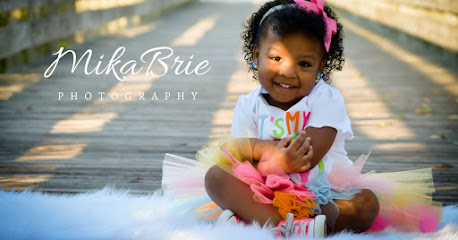 MikaBrie Photography