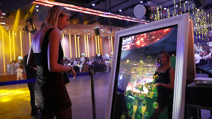 Mirror and a Memory Photo Booth