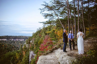 My Tiny Wedding in The Red River Gorge