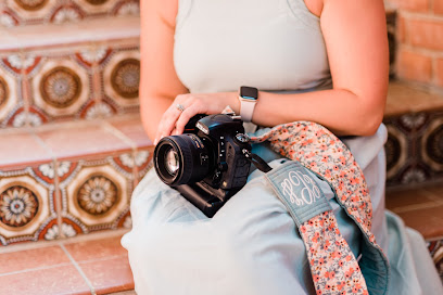 Oak and Heirloom Photography & Wedding Collective LLC