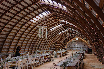 Oak and Lace Weddings