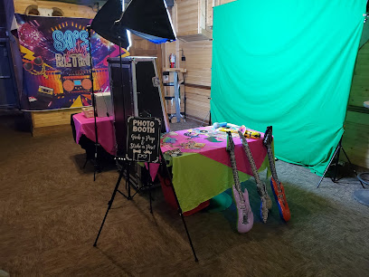 Off the wall photo booth rentals