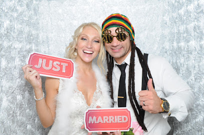 Photo Booth By Live Prints
