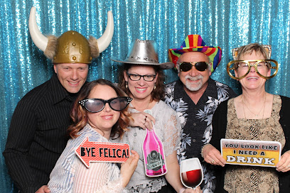 Pics 2 Remember Photo Booth Rentals and Digital Guest Books
