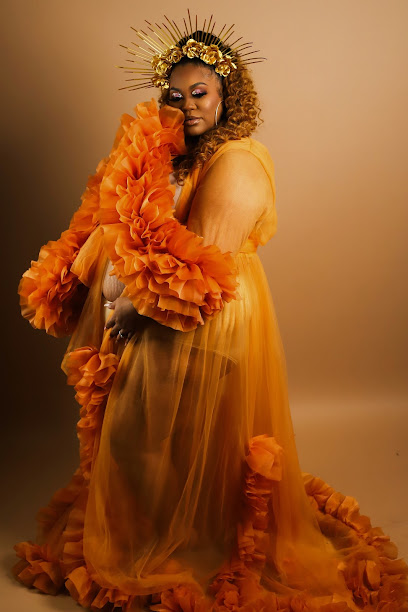 Queen Studio Photography