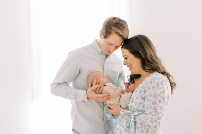 Rochelle Louise Photography - Minneapolis Newborn Maternity Photographer