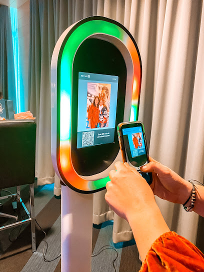 SACBOOTHS Photo Booth Rental