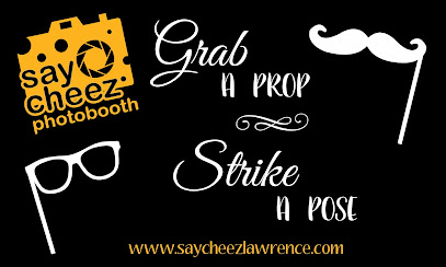 Say Cheez Photo Booth - Lawrence