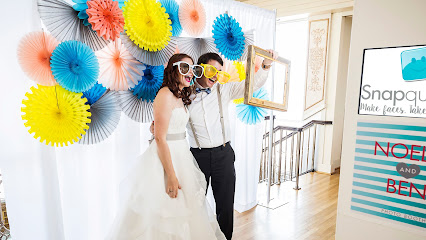 SnapQube - A Photo Booth Rental Company