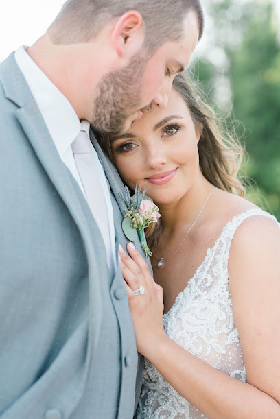 Sommer Rea Weddings & Portraits