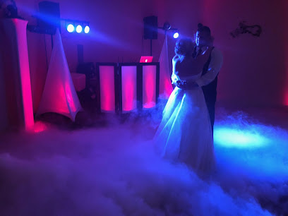 WOW Entertainment Wedding DJs & Event Lighting Inc